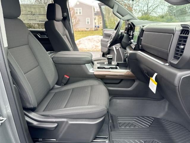 2026 Chevrolet Silverado 1500 Crew Cab Short Box 4-Wheel Drive RST