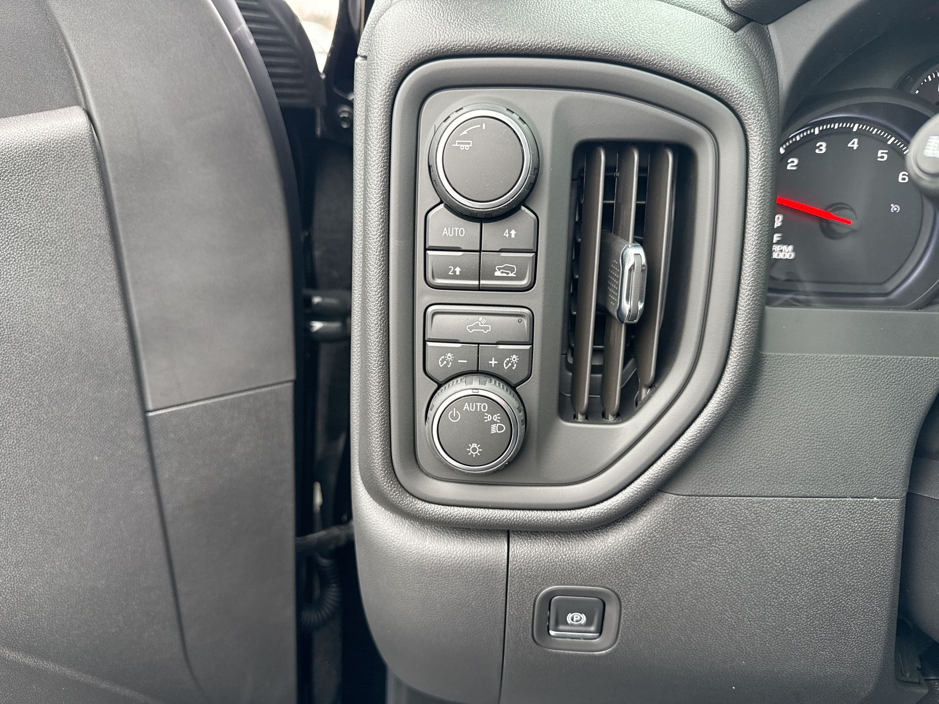 2026 Chevrolet Silverado 1500 Regular Cab Long Box 4-Wheel Drive WT