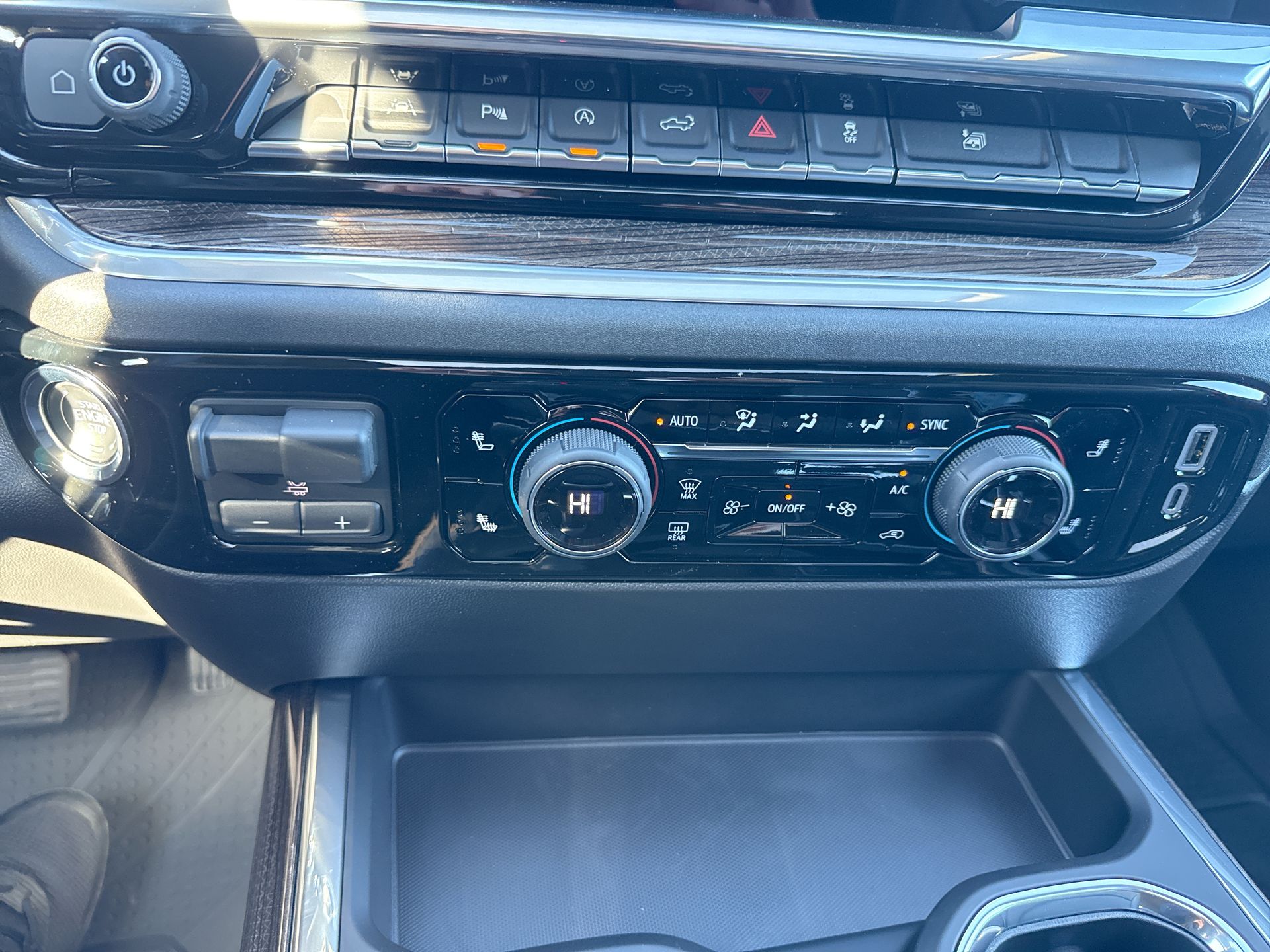 2026 Chevrolet Silverado 1500 Crew Cab Standard Box 4-Wheel Drive RST