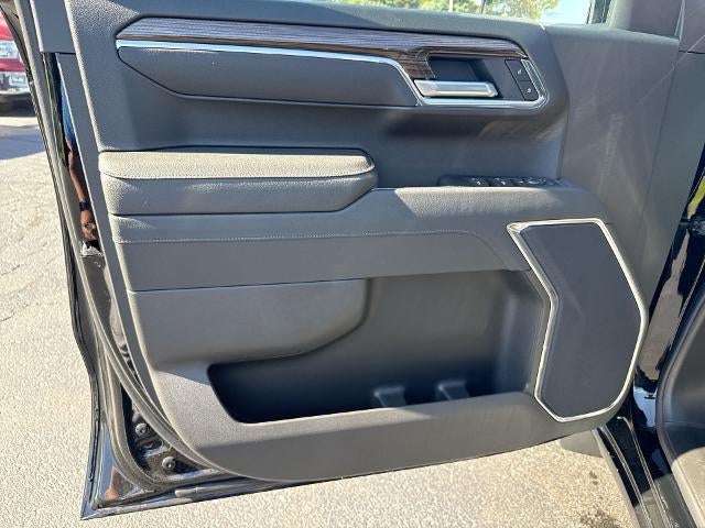 2026 Chevrolet Silverado 1500 Crew Cab Short Box 4-Wheel Drive RST