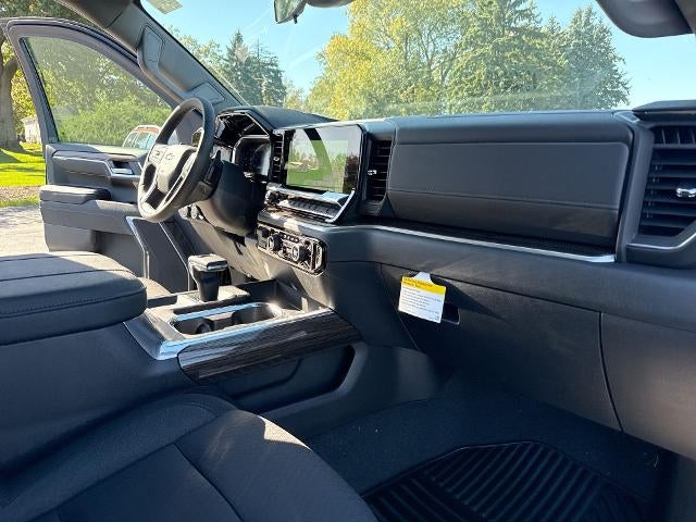 2026 Chevrolet Silverado 1500 Crew Cab Short Box 4-Wheel Drive RST