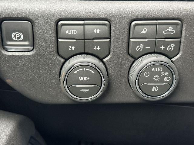 2026 Chevrolet Silverado 1500 Crew Cab Short Box 4-Wheel Drive LT Trail Boss