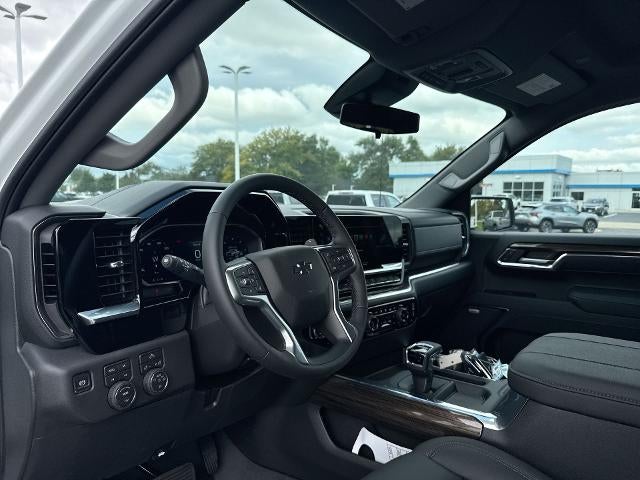 2026 Chevrolet Silverado 1500 Crew Cab Short Box 4-Wheel Drive LT Trail Boss