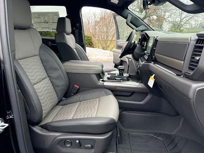 2026 Chevrolet Silverado 1500 Crew Cab Short Box 4-Wheel Drive ZR2