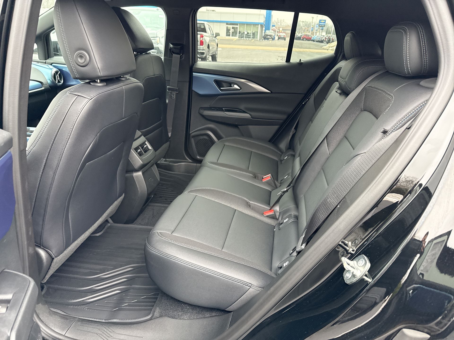 2026 Chevrolet Equinox EV 4dr LT2 w/PDE