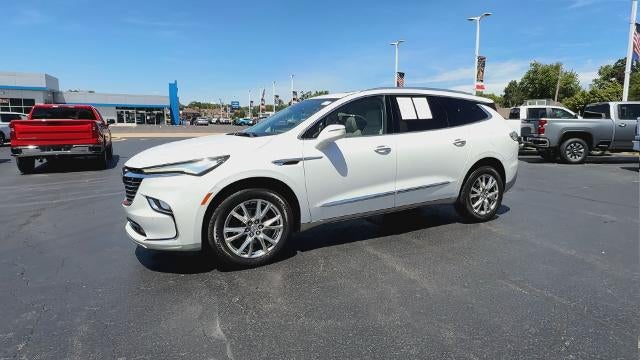 2023 Buick Enclave Essence