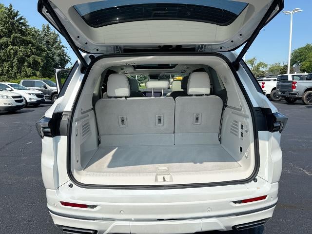 2025 Buick Enclave Avenir