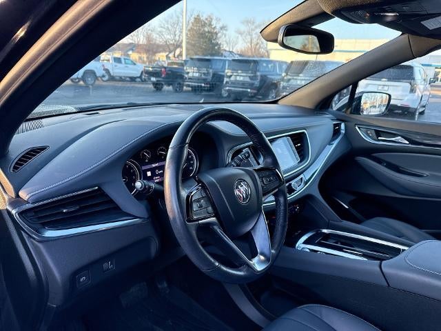 2022 Buick Enclave Essence