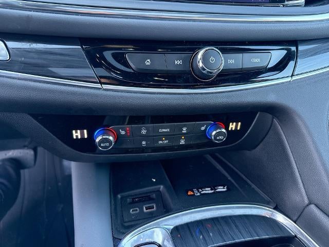 2022 Buick Enclave Essence