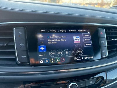 2022 Buick Enclave Essence