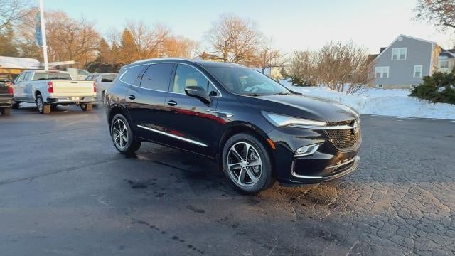 2022 Buick Enclave Essence