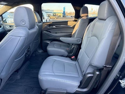 2022 Buick Enclave Essence