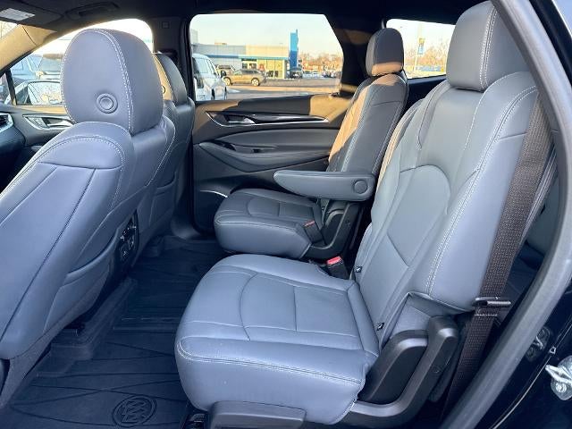 2022 Buick Enclave Essence