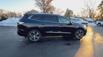 2022 Buick Enclave Essence