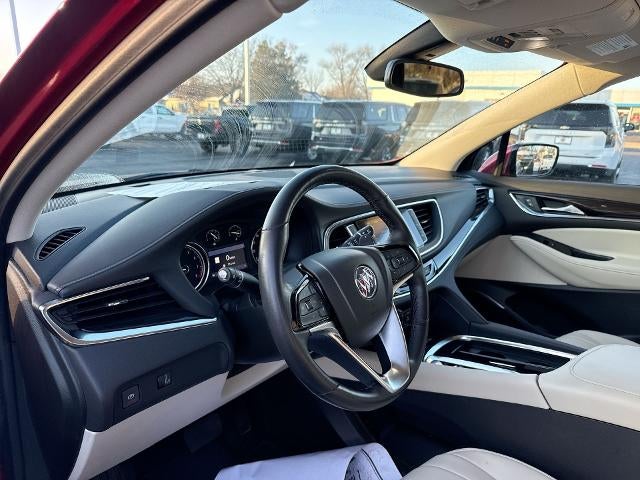 2022 Buick Enclave Essence