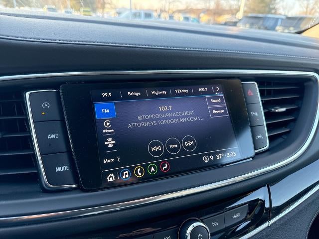 2022 Buick Enclave Essence