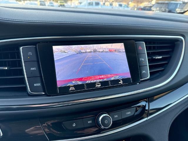 2022 Buick Enclave Essence