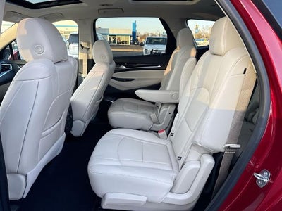 2022 Buick Enclave Essence