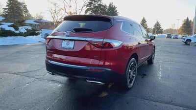 2022 Buick Enclave Essence