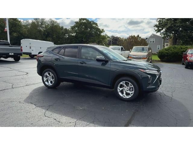 2026 Chevrolet Trax FWD 4dr LS