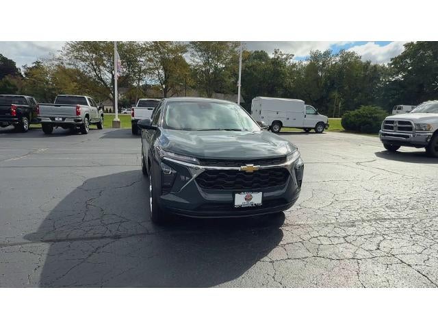 2026 Chevrolet Trax FWD 4dr LS
